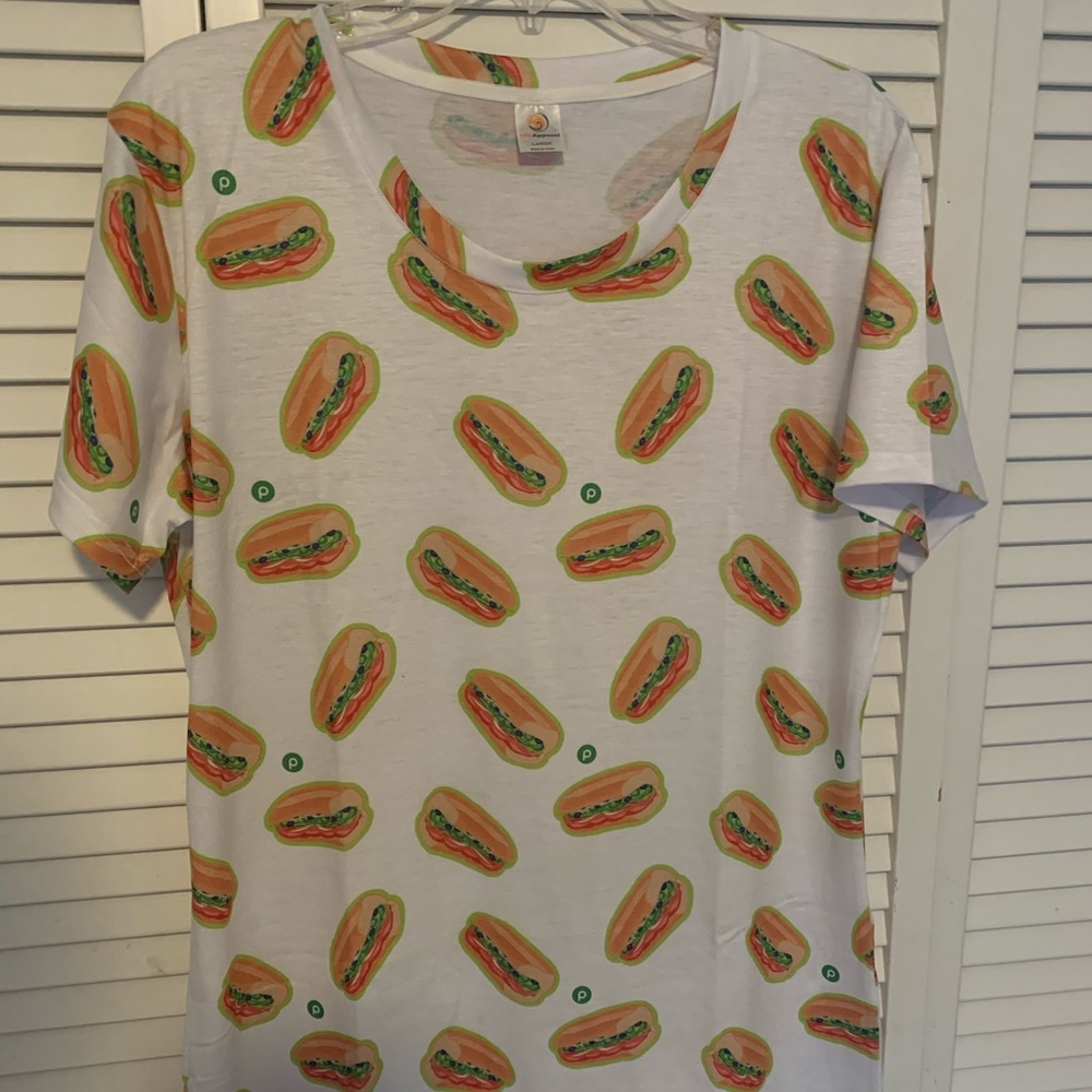 Publix shirt size large